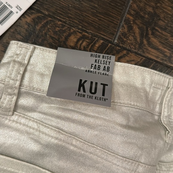 NWT KUT from the Kloth Kelsey coated high rise ankle flare sz 0 light silver - Picture 10 of 11